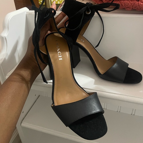 Black Coach sandal with chunky heel and ankle strap for great supoort - Picture 4 of 4